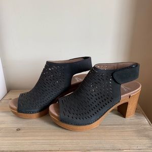 dansko danae size 37